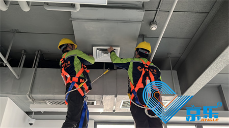 辦公室空調清洗真相 從霉味到能耗的8個關鍵數據與企業(yè)應對方案