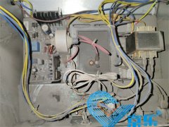 中央空調(diào)螺桿機(jī)組保養(yǎng)步驟 確?？照{(diào)穩(wěn)定運(yùn)行的必備知識
